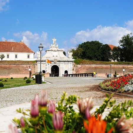 Apartament Sfanta Ecaterina - Garsoniera Alba Iulia Zewnętrze zdjęcie
